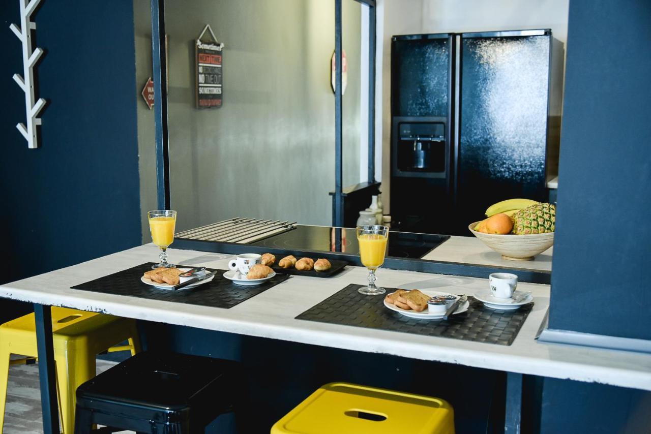 Home Plus Psirri Apartment Афіни Екстер'єр фото